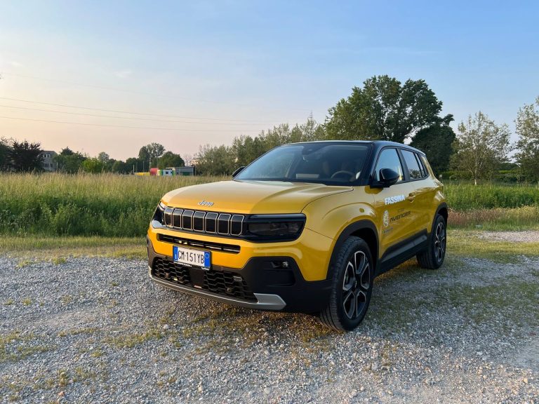 Jeep Avenger benzina: recensione SUV