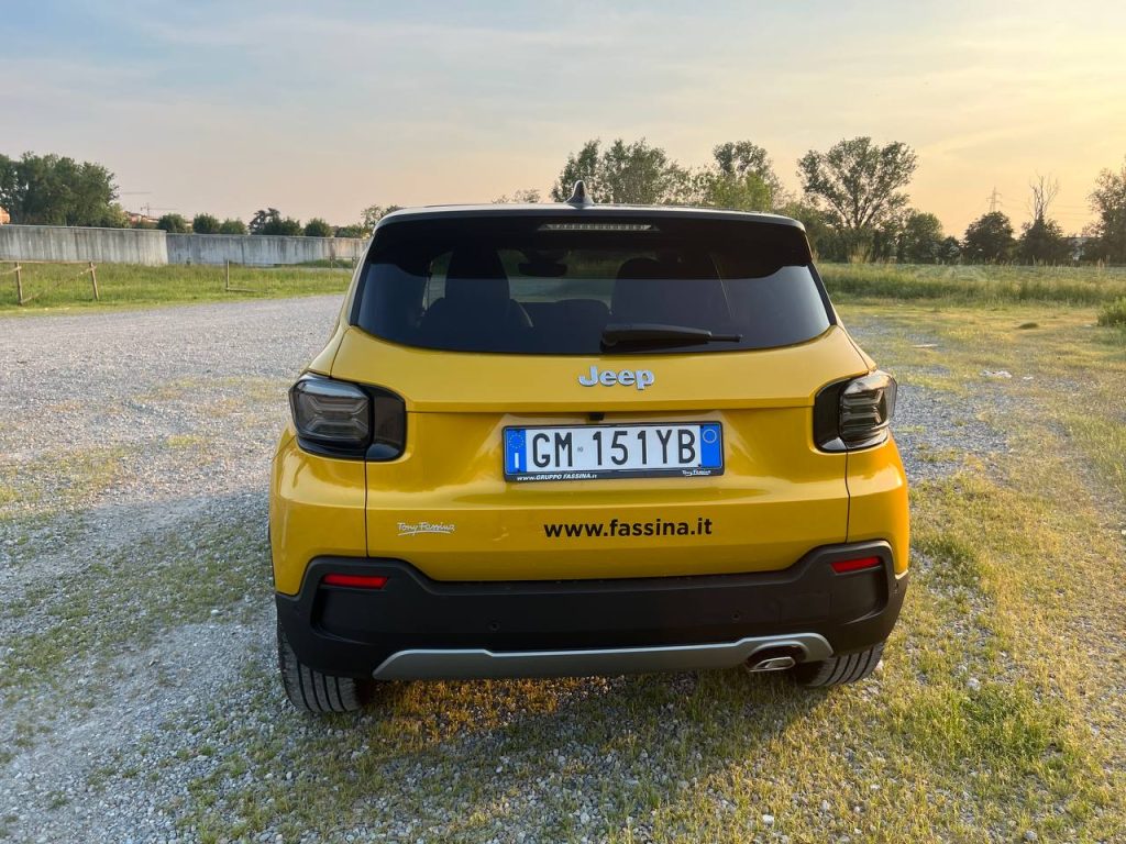 Jeep Avenger: recensione SUV benzina ed elettrico